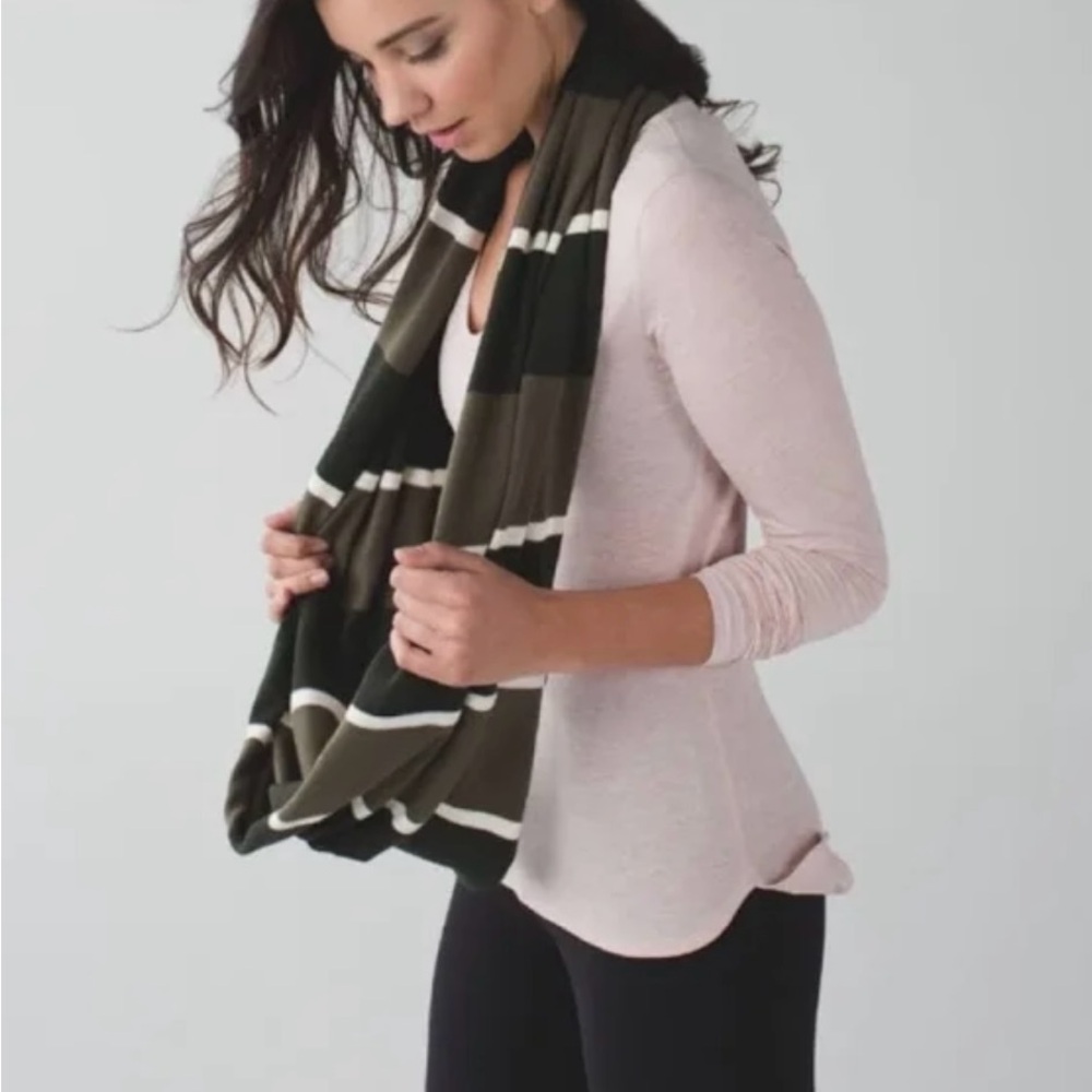 Lululemon infinity Striped Olive Green Scarf